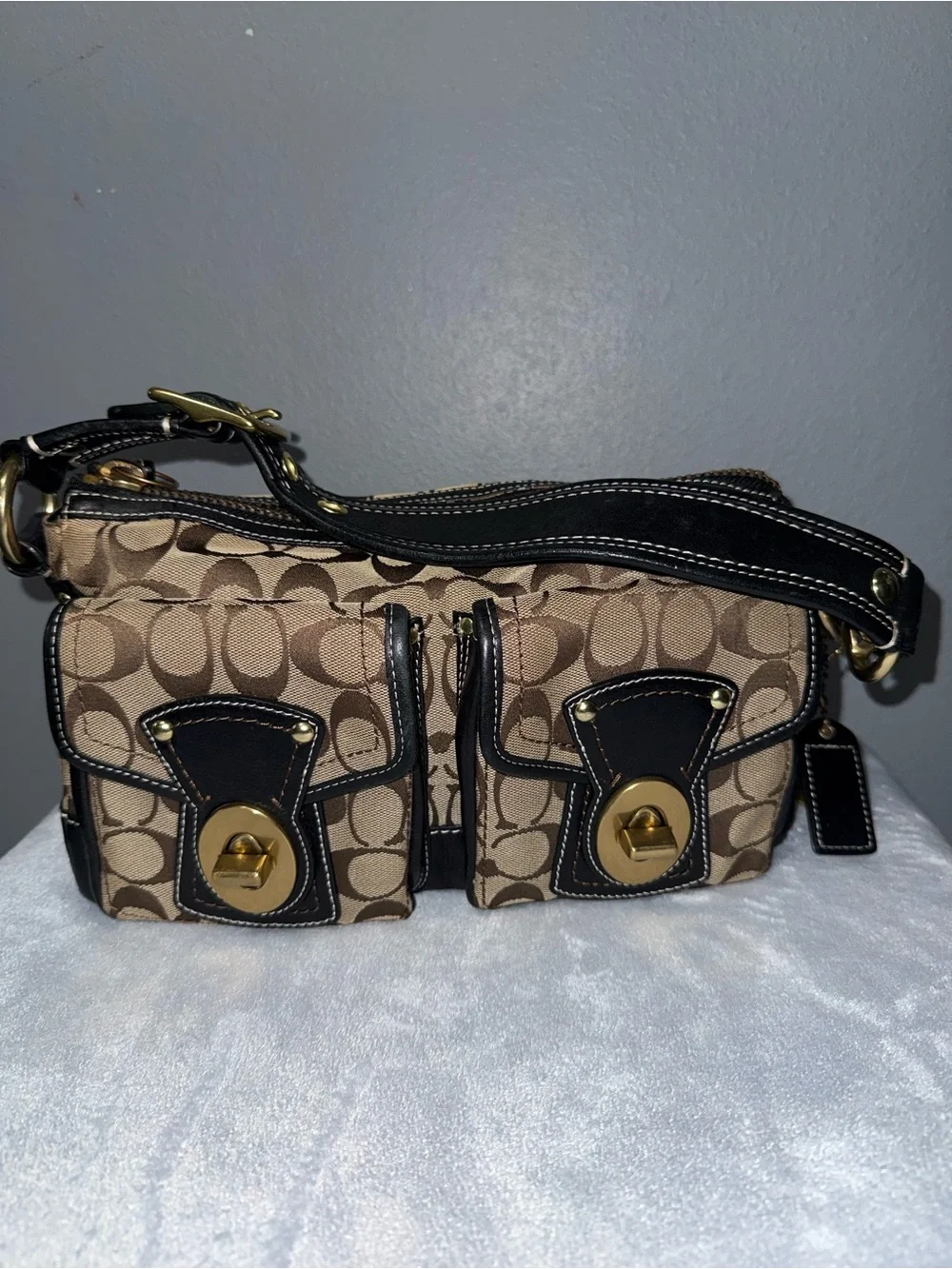 Coach legacy double turnlock